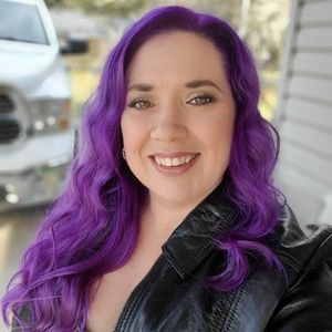 Meet your Posher, Danette